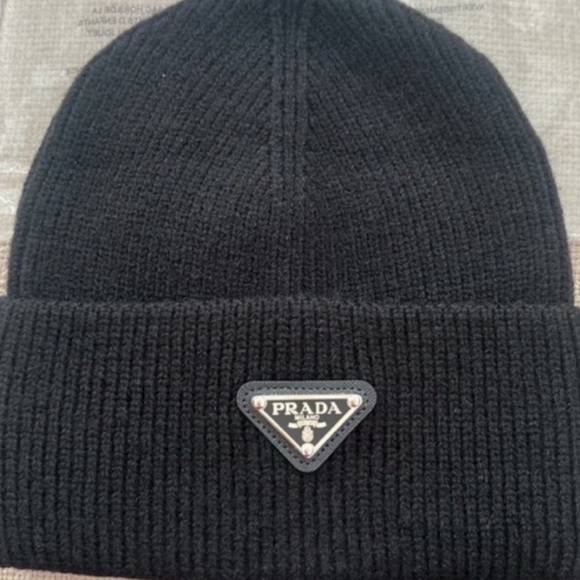 New Prada Black Knit Beanie - Picture 1 of 4